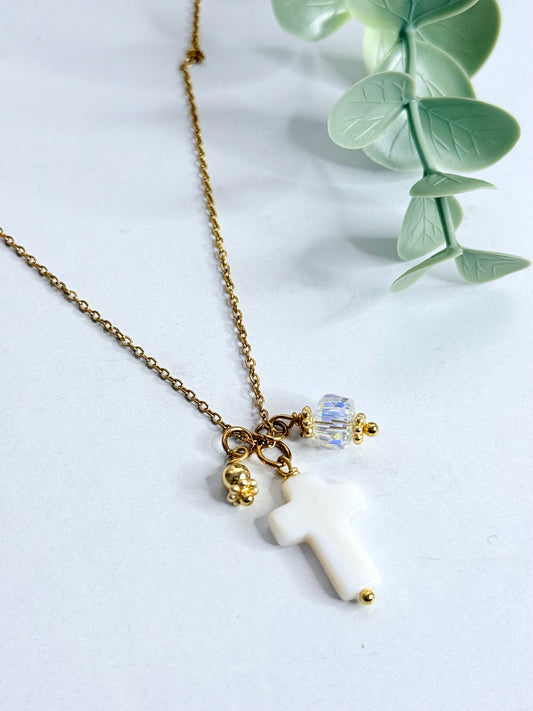 Cross nacar Necklace