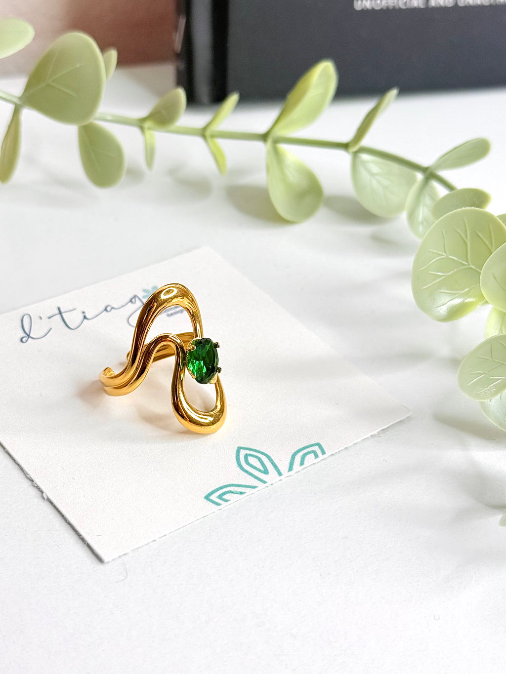 Green Swirl Ring