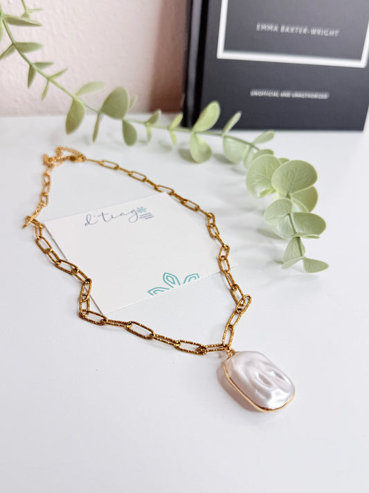 Perla Barroca Necklace