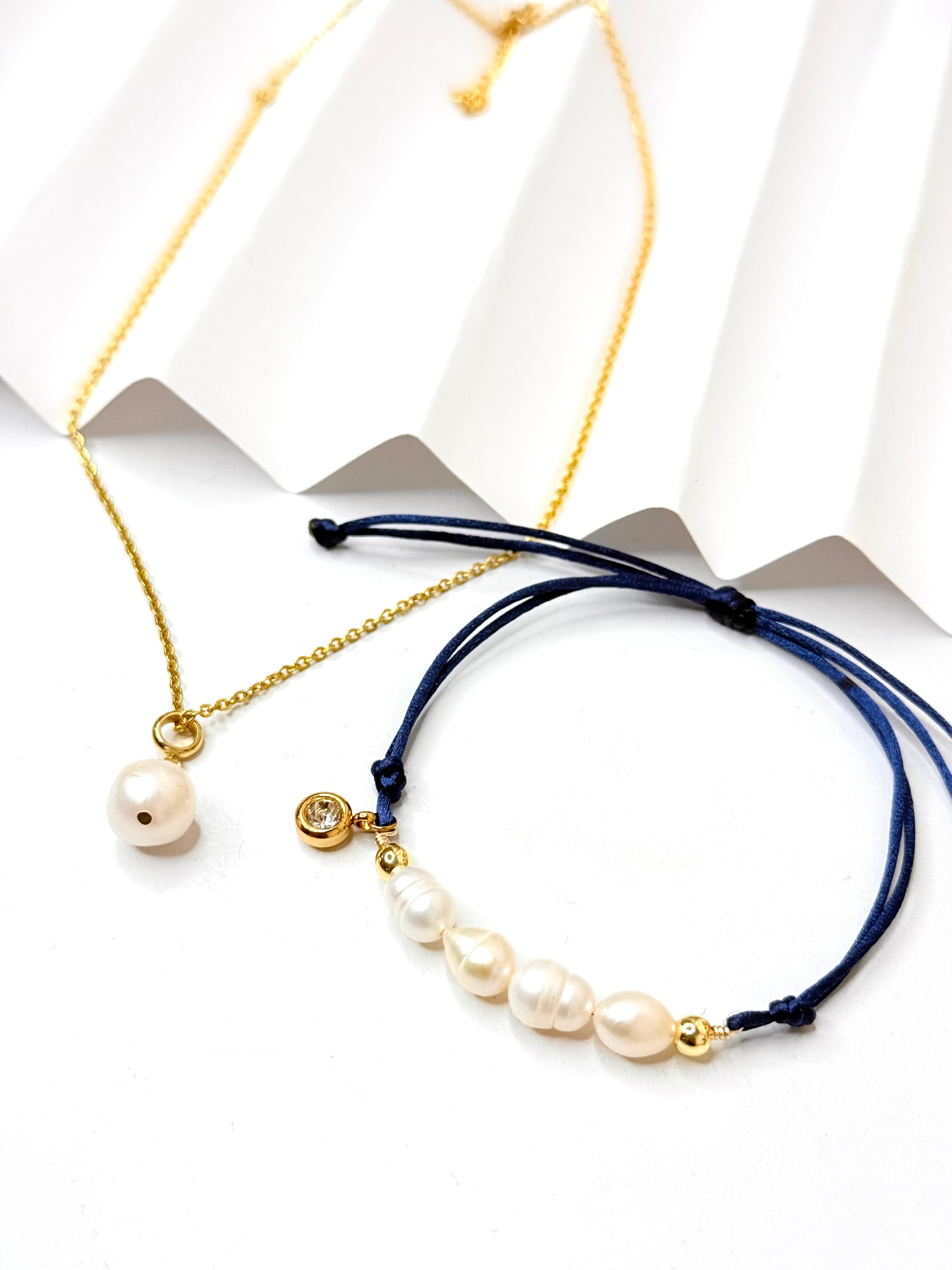 Pearl Set Necklace & Bracelet