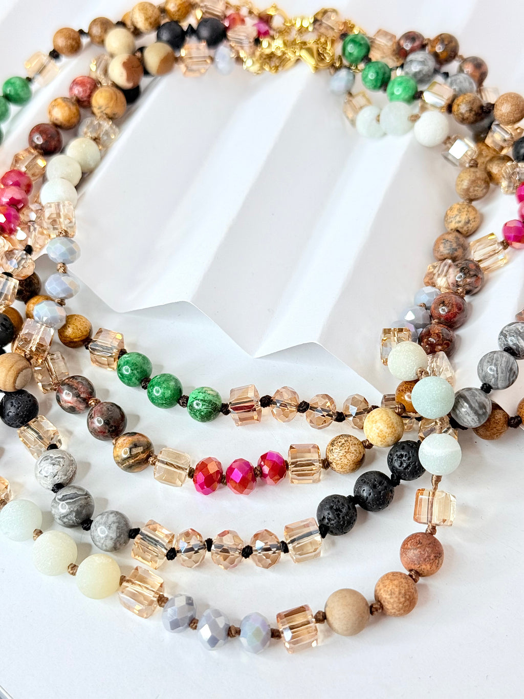 Lisi Semipreciosa Necklace (de venden por separado)