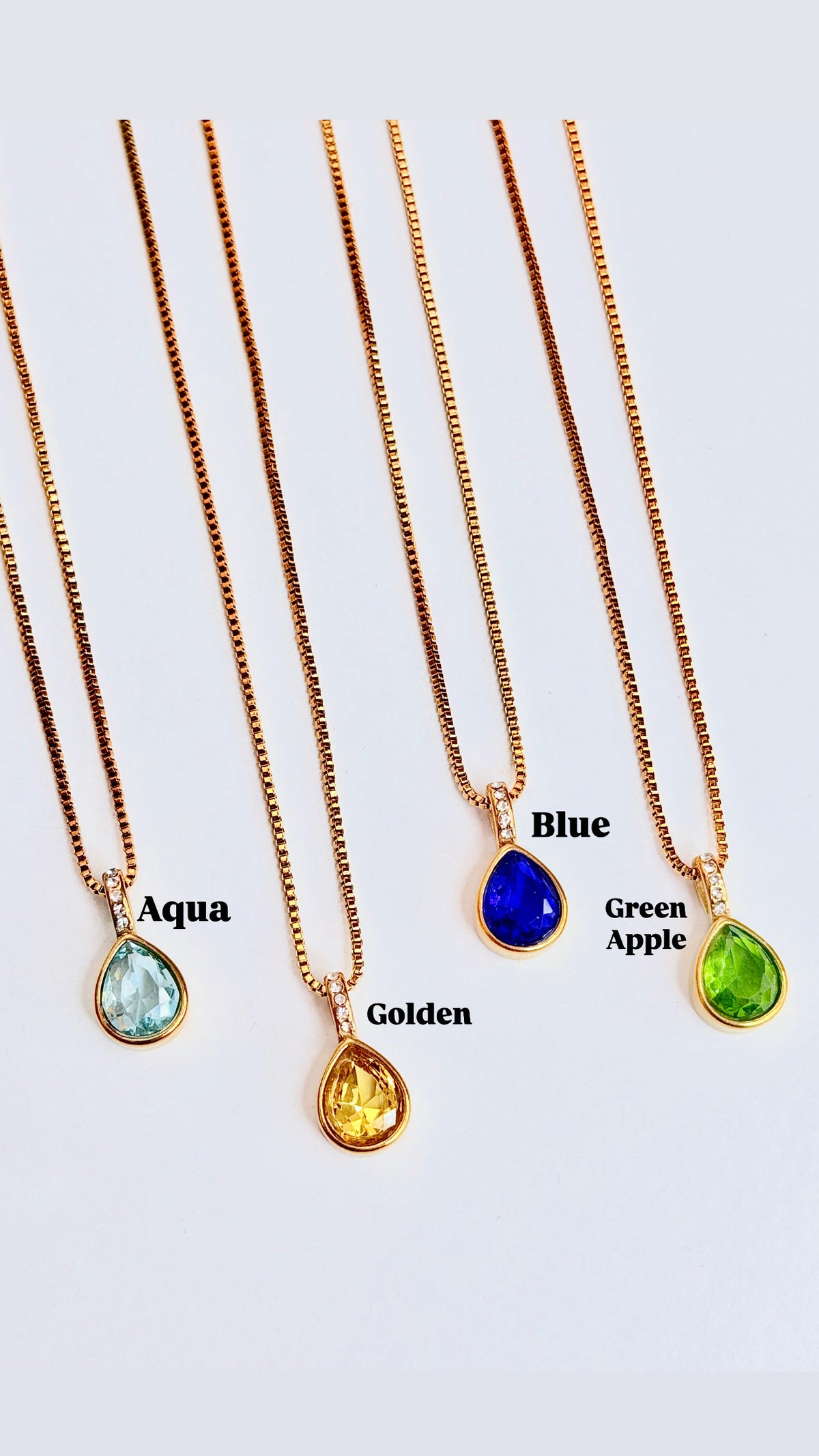 Princess Drop Necklace (vienen con cadena)