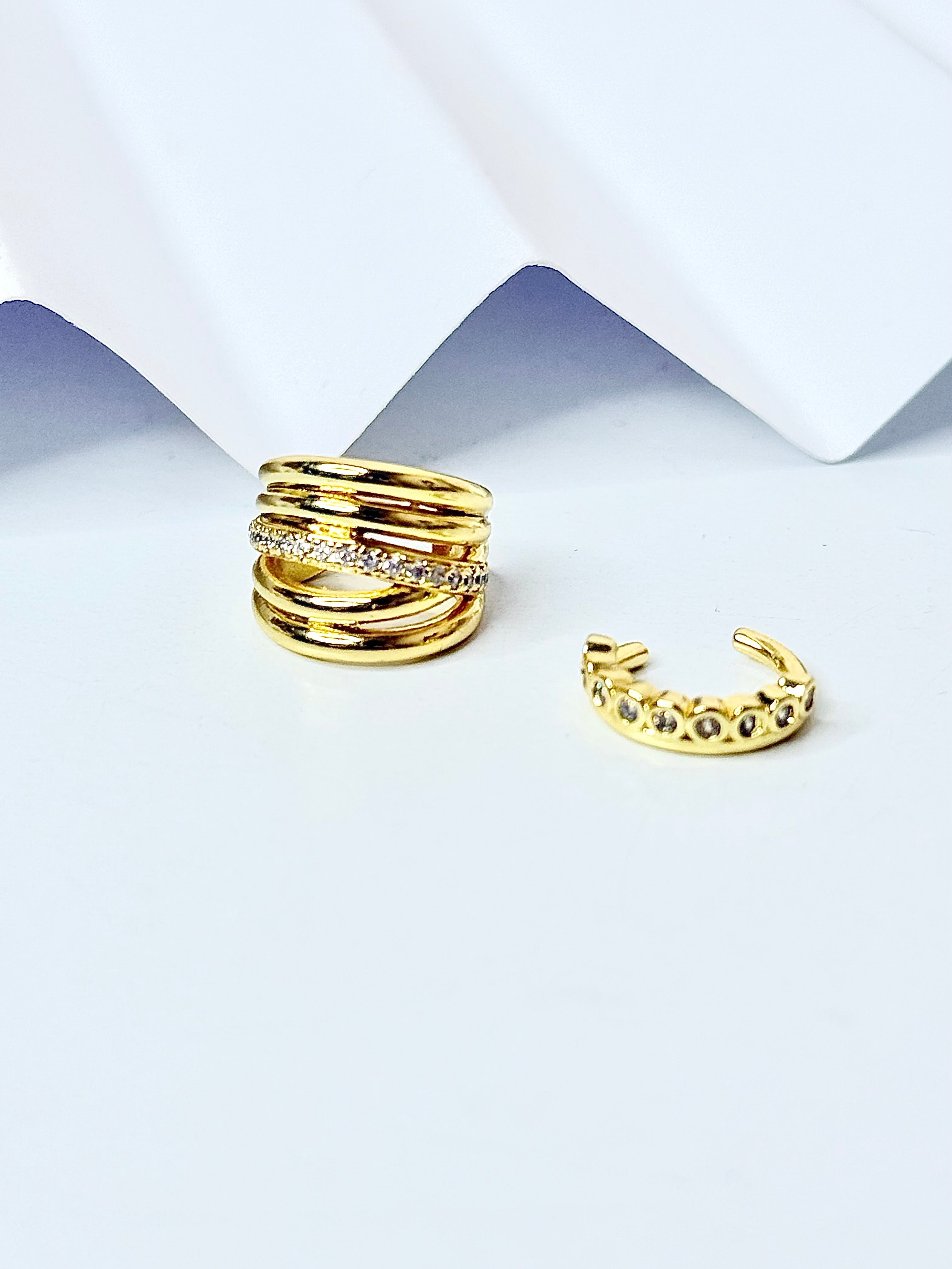 Cuffs Earrings (se venden por separado)