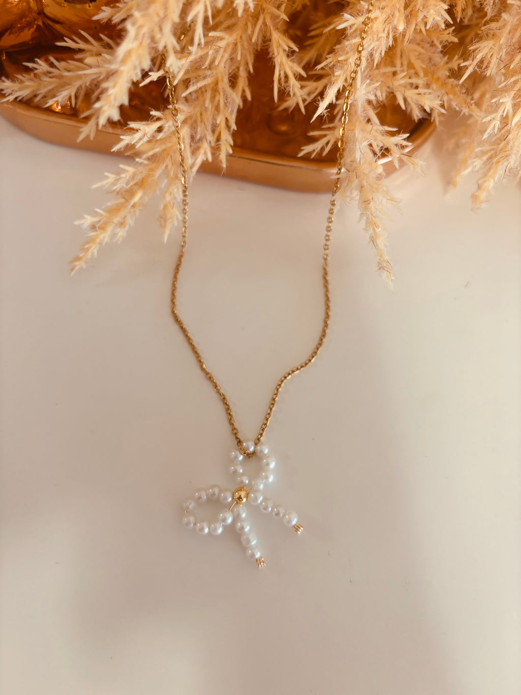 Mini Bow Pearl Necklace