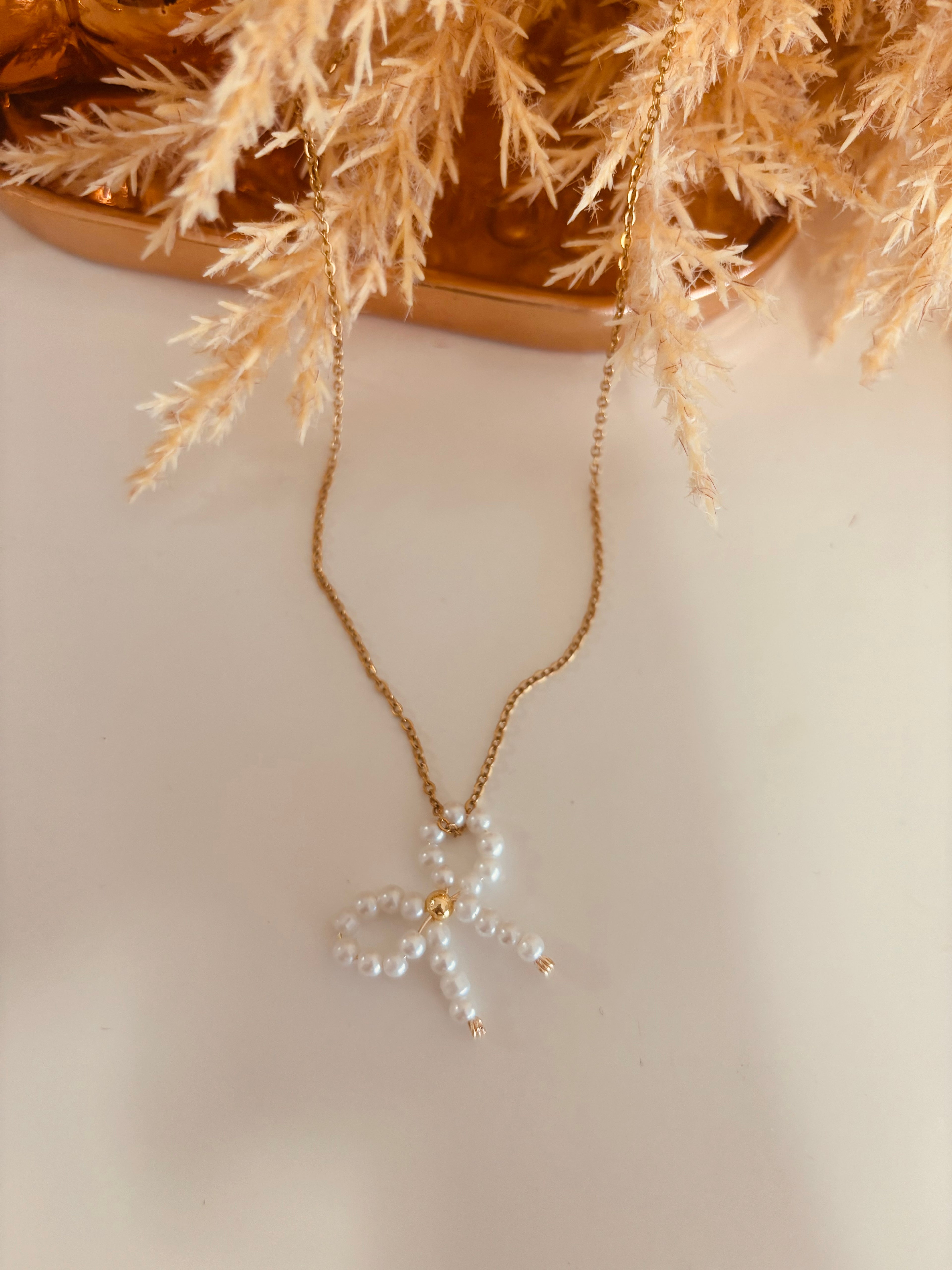 Mini Bow Pearl Necklace