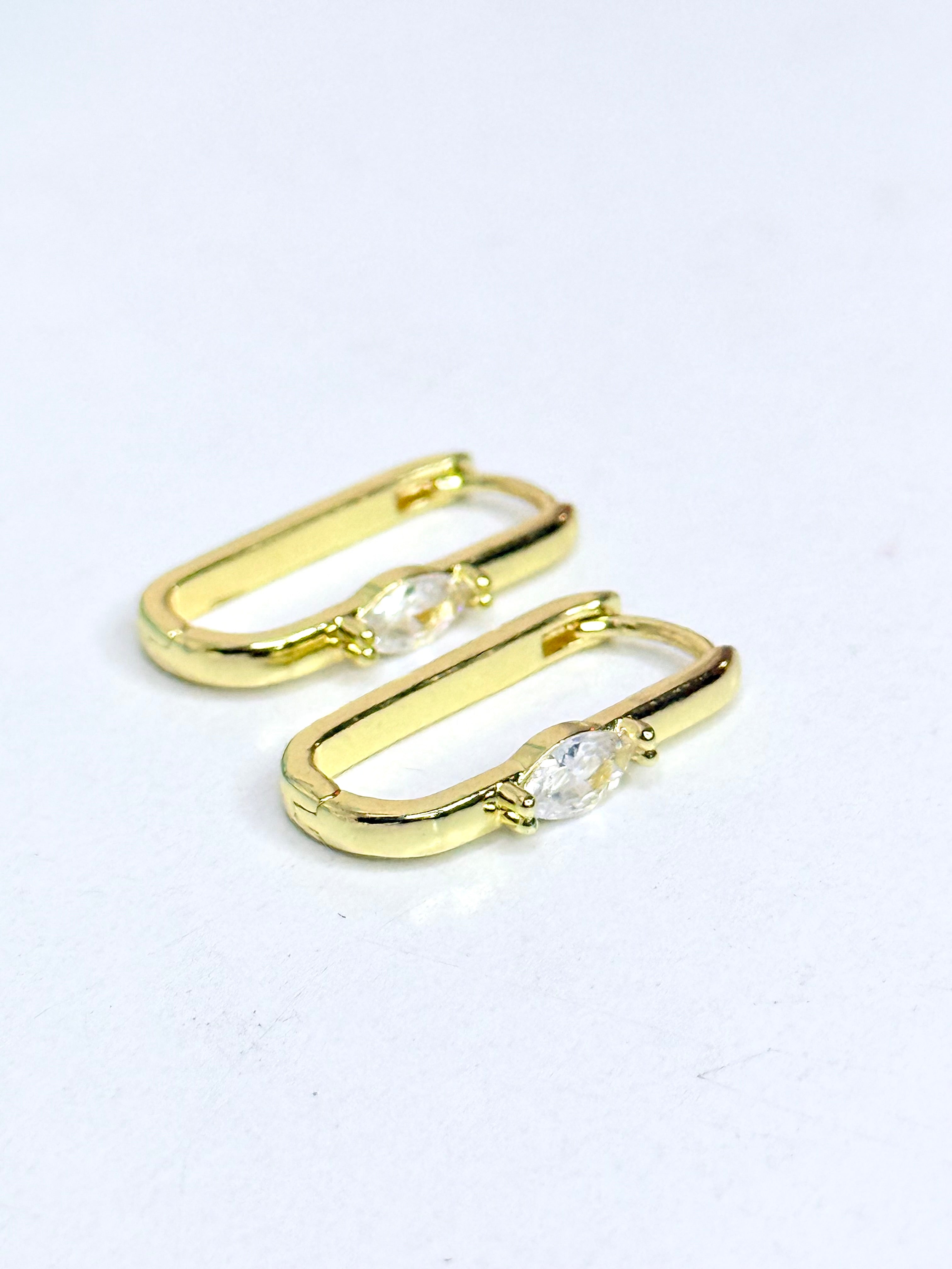 Single Cristal Hoop Earrings