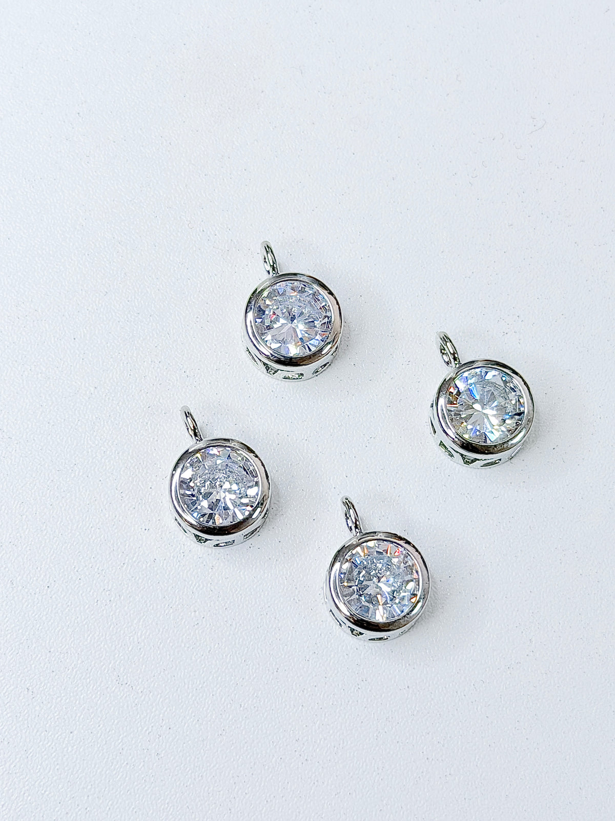 Silver Round charms (no traen cadena)