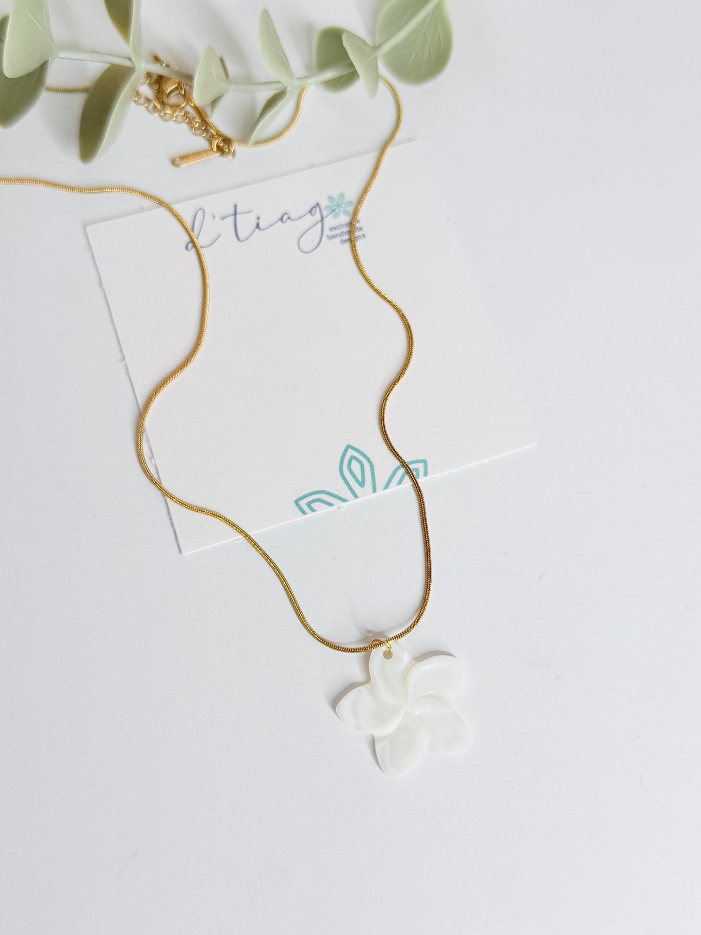 Seri Flower Necklace
