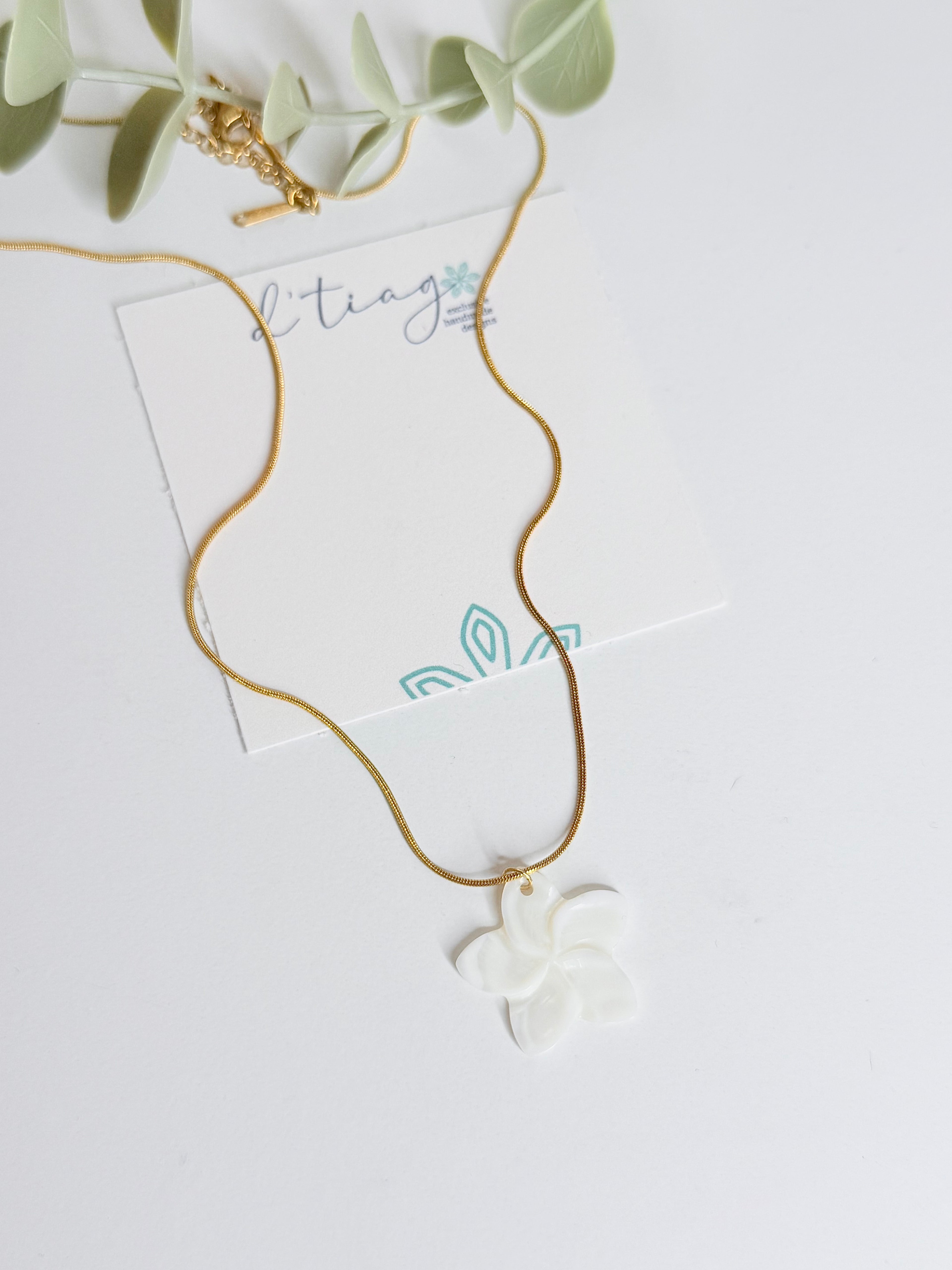 Seri Flower Necklace