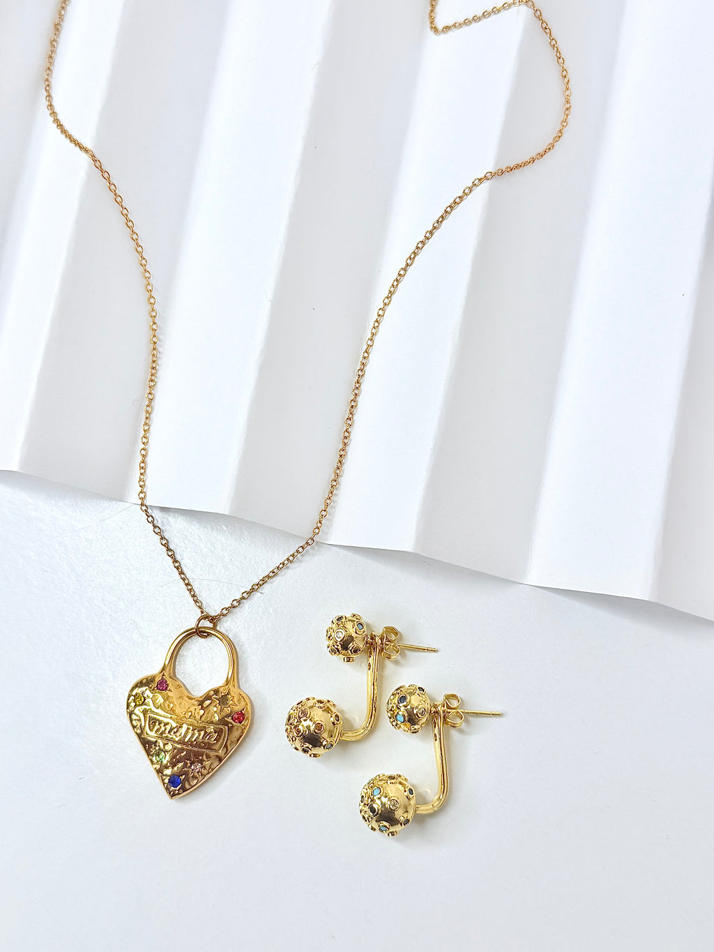 Para la mama que se lo merece TODO: Incluye 2 piezas (set de pantallas y collar)