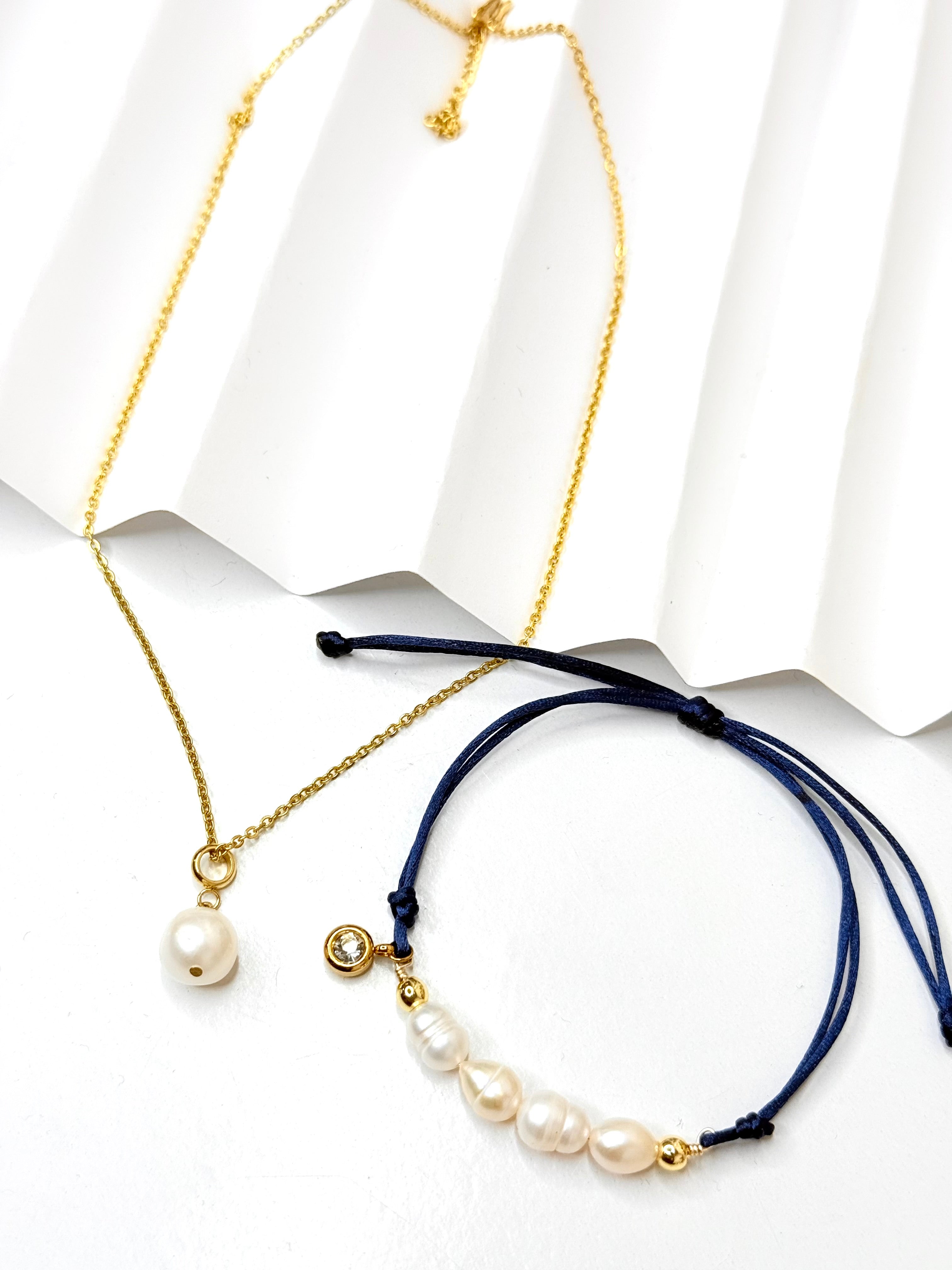 Pearl Set Necklace & Bracelet