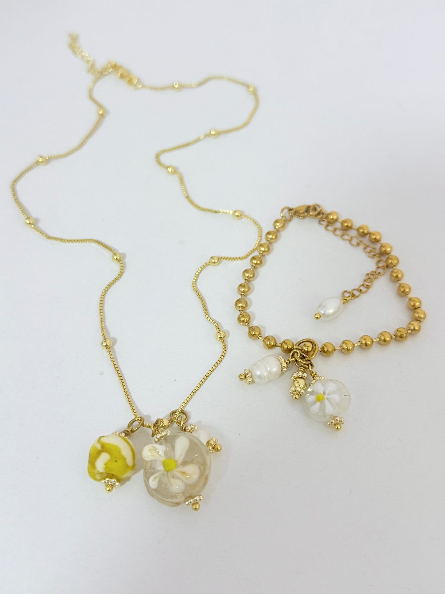 Daisy Set Necklace & Bracelet
