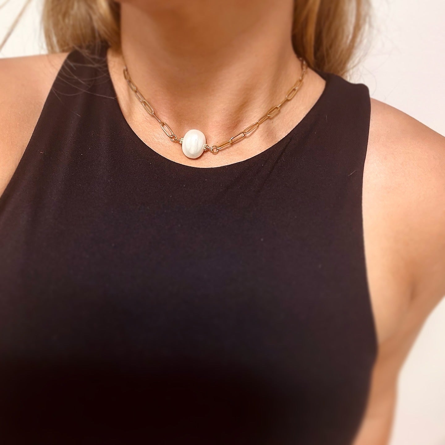 ✨BEST SELLER✨Madre Perla Necklace SALE