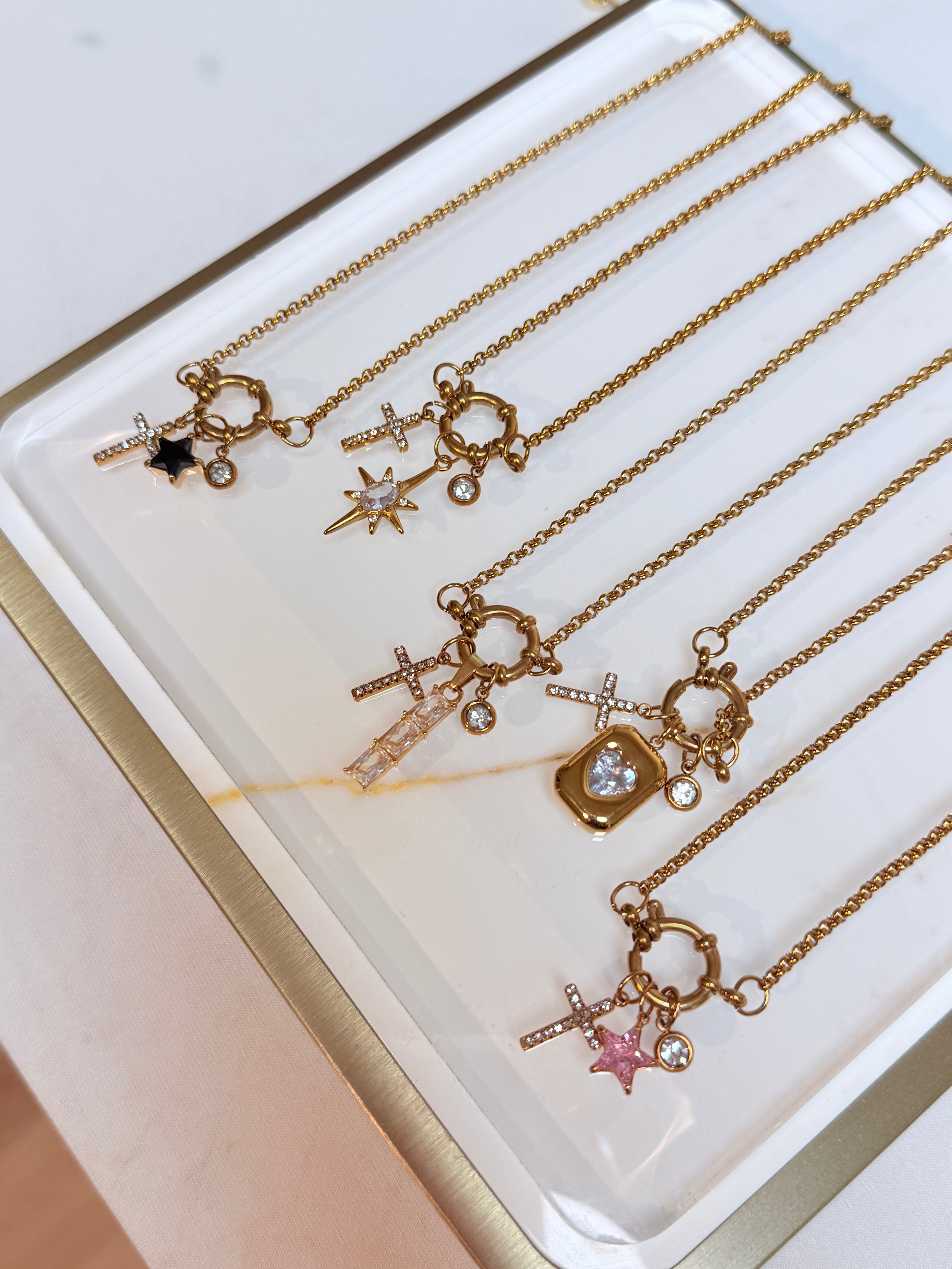 Keyri Necklace- Se venden individuales