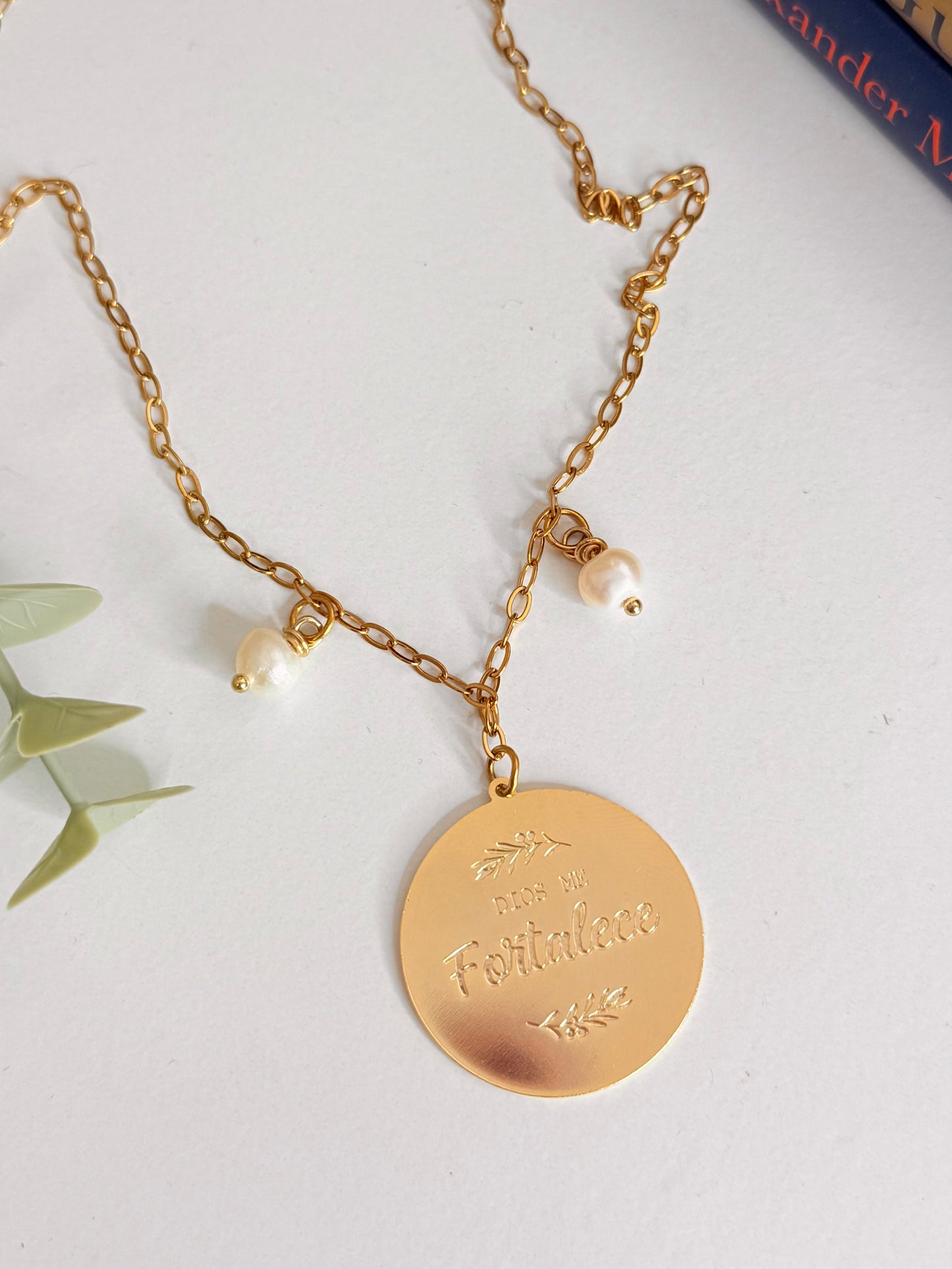 Dios me fortalece Necklace- hdj