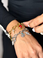 La Historia que cambio al Mundo: La Historia de Jesus: La Pulsera/ Bracelet HDJ