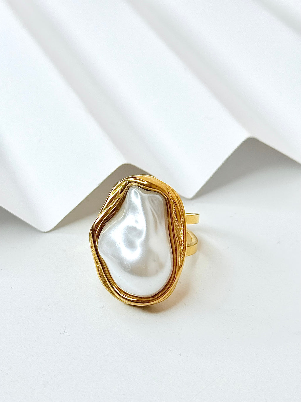 Big Pearl Ring