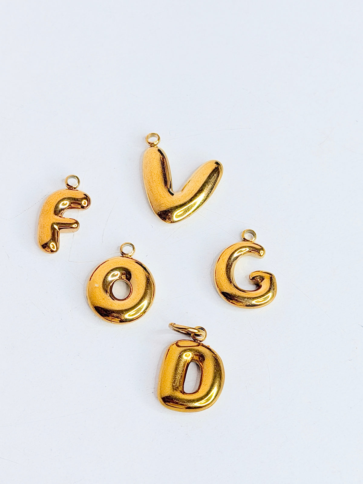 Letter Charm for Magnetic Necklace (no traen cadena)