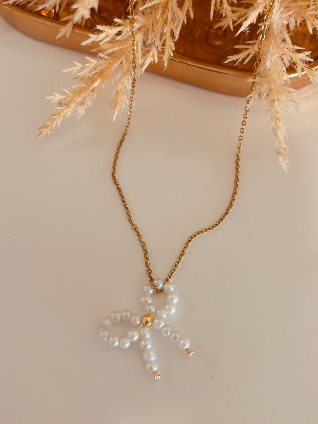 Mini Bow Pearl Necklace