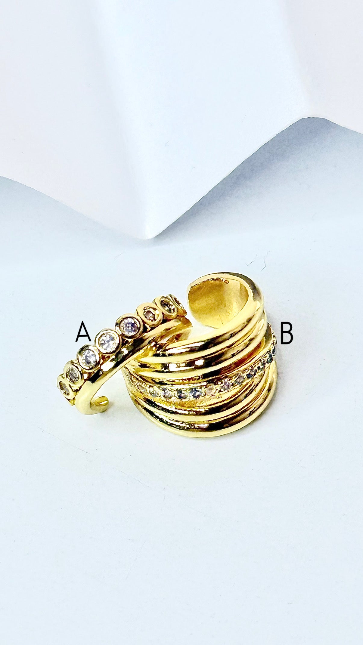 Cuffs Earrings (se venden por separado)