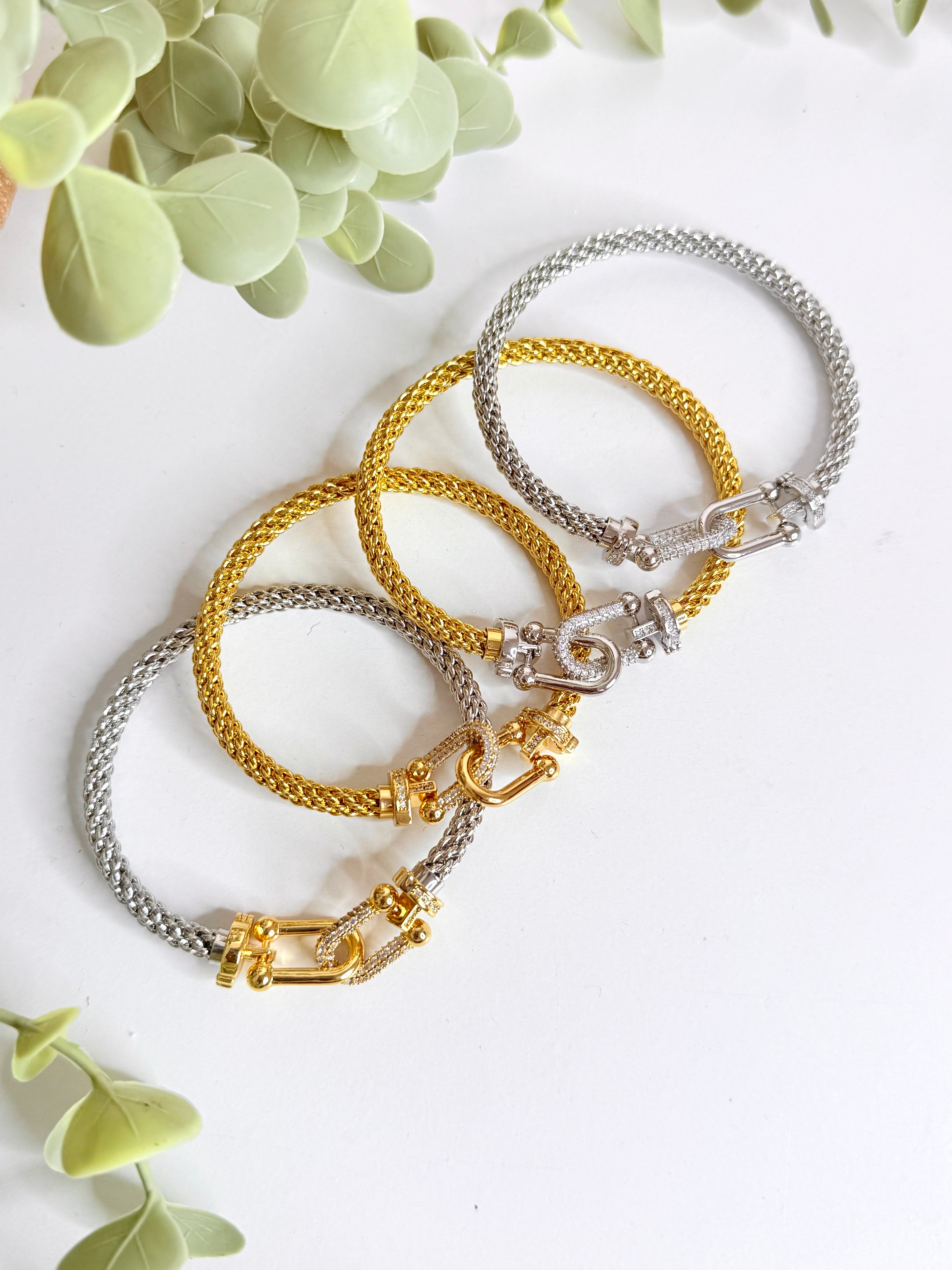 Carola Bracaelet