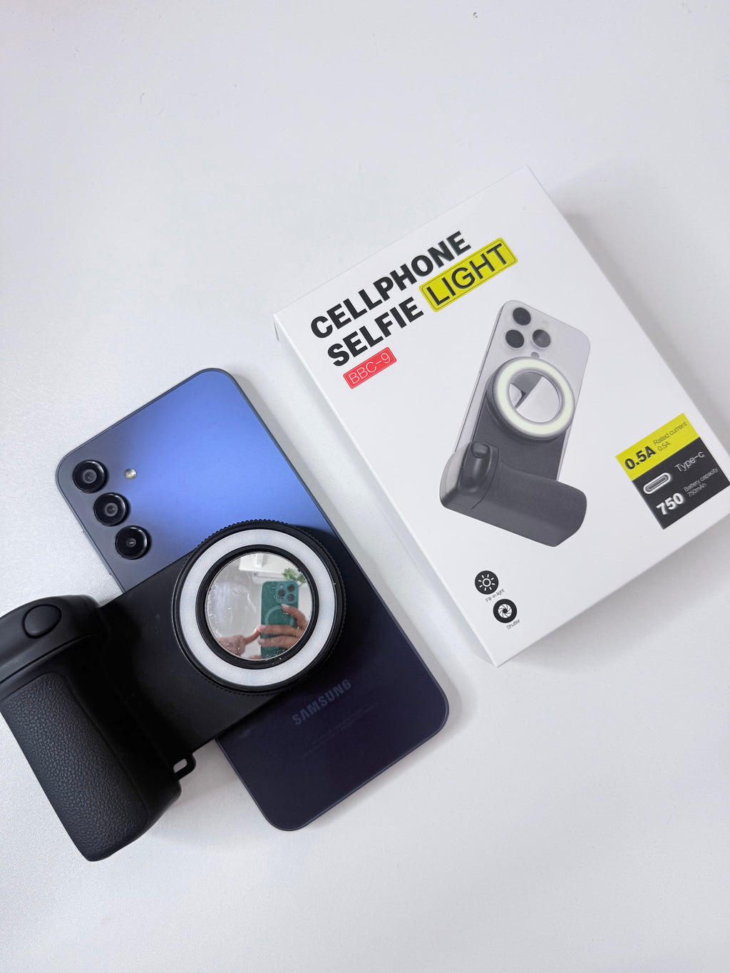 Phone Grip/ Selfie Light