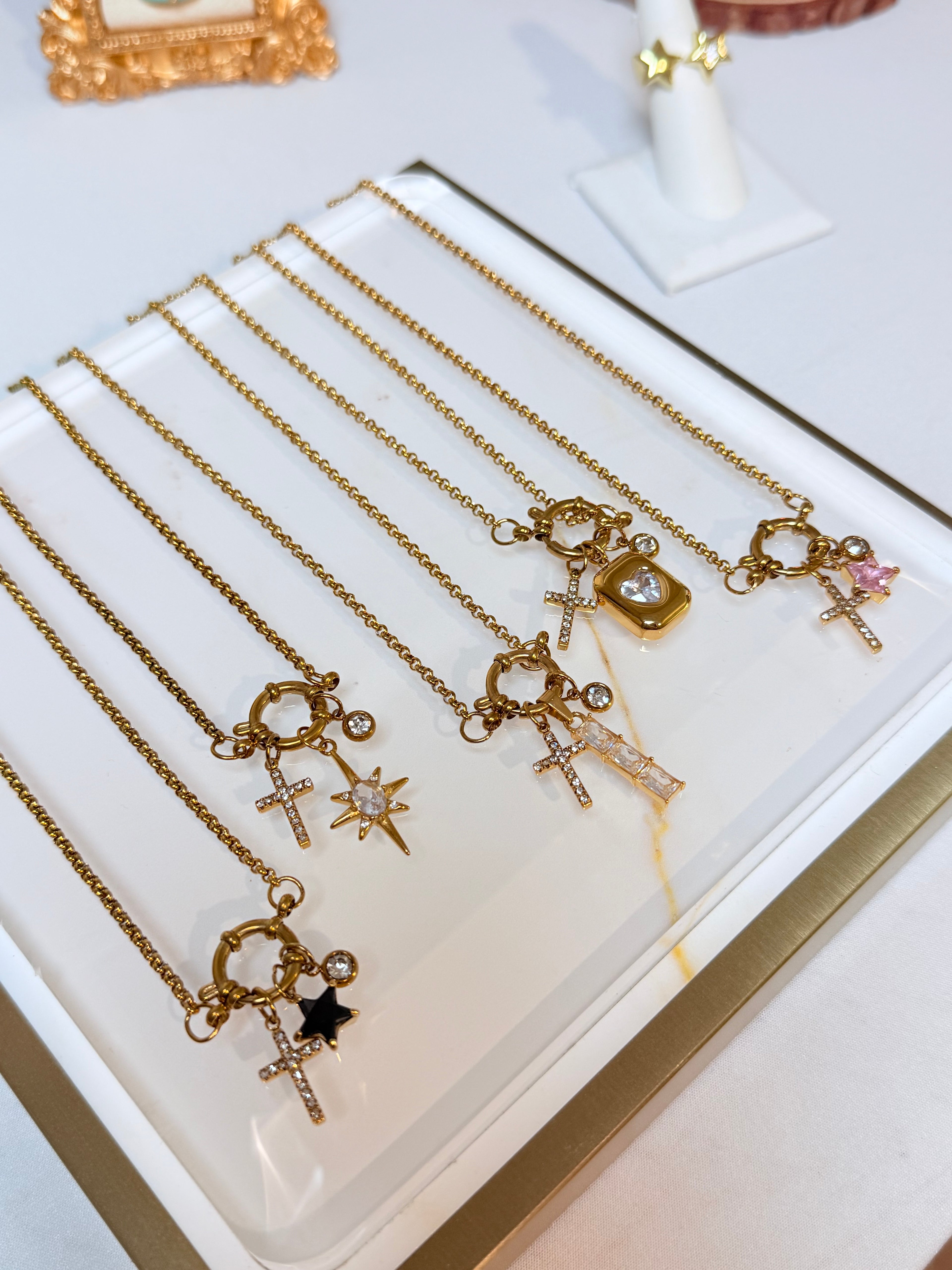 Keyri Necklace- Se venden individuales