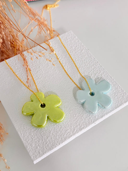 New Daisy Necklace