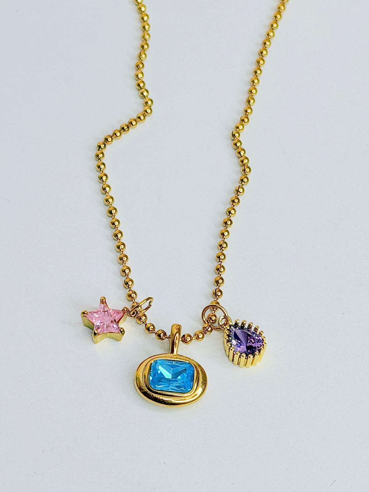 3 charm Necklace (c)