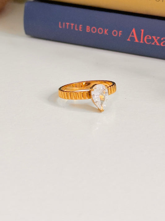 Reina Double Ring