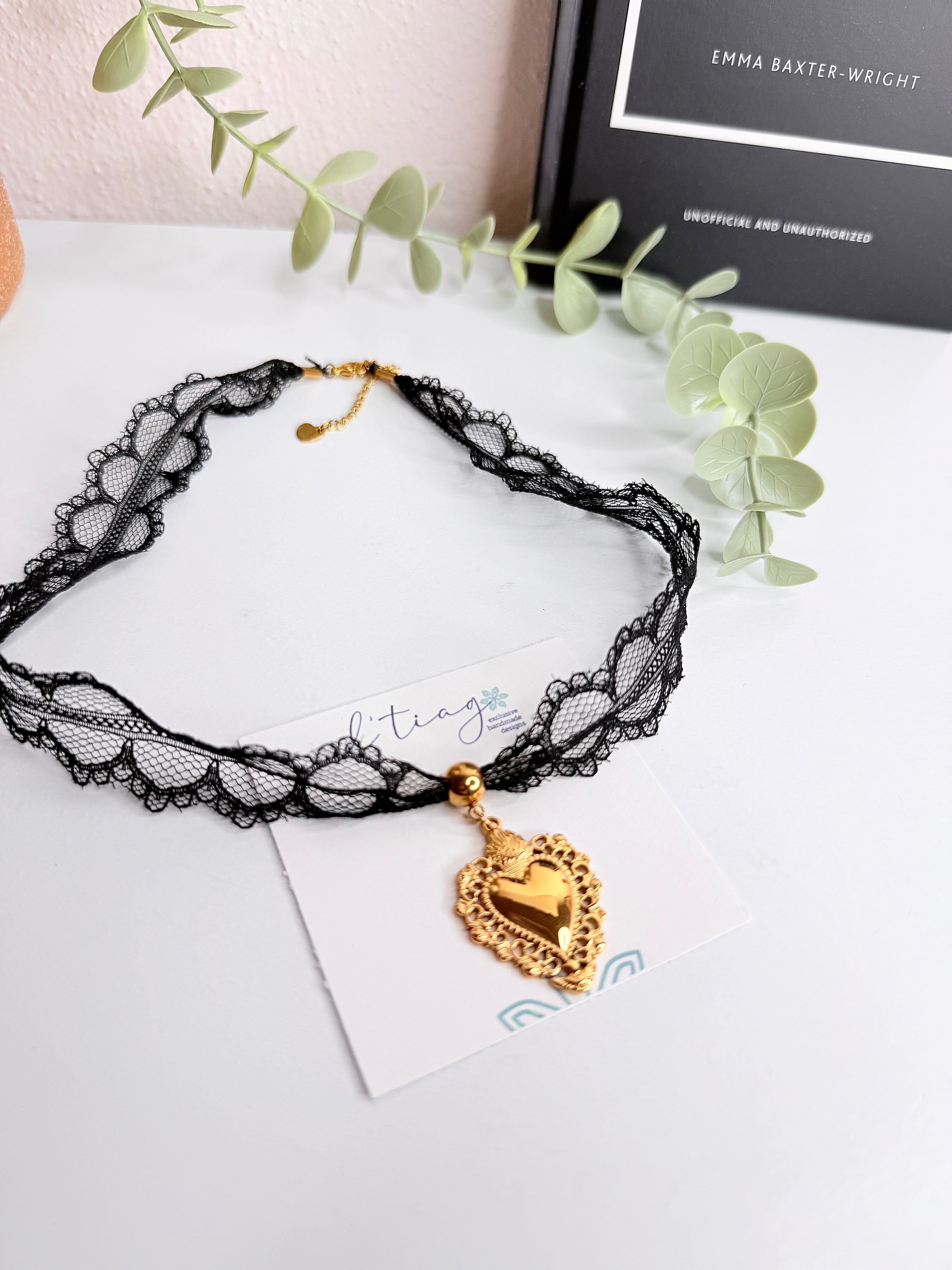 Stella Lace Heart Necklace