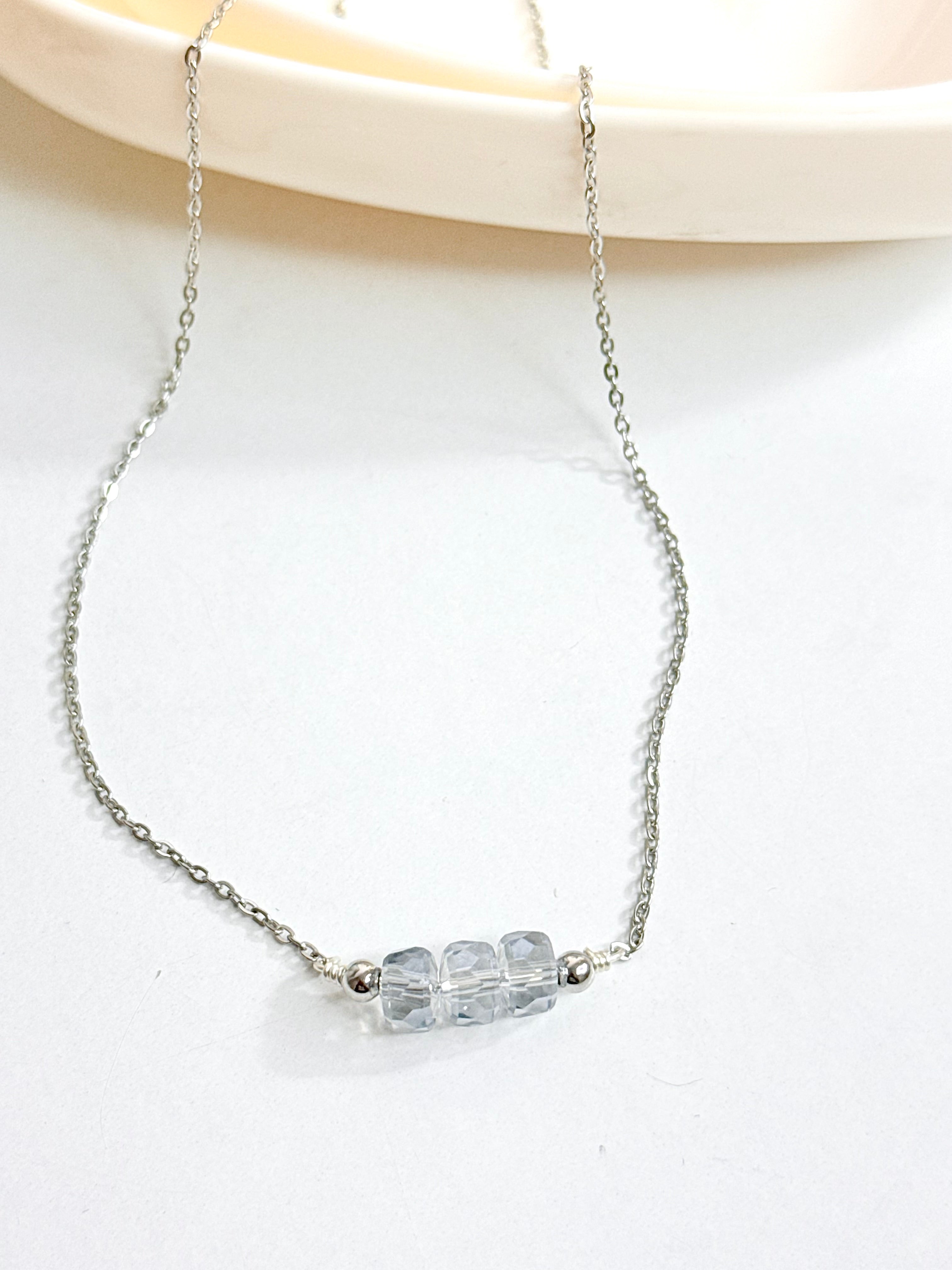 DAS NECKLACE 008